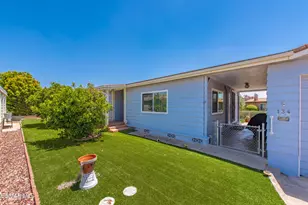 134 Poinsettia Gardens Dr, Ventura, CA 93004 - Photo 25
