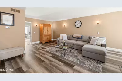 345 Jeremiah Drive #E, Simi Valley, CA 93065 - Photo 3