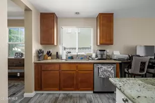 34126 Dianthus Ln, Lake Elsinore, CA 92532 - Photo 9
