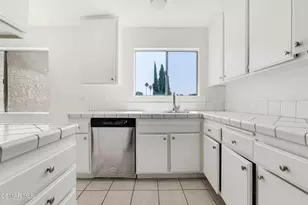 19545 Sherman Way, Reseda, CA 91335 - Photo 23
