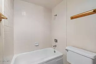 5291 Colodny Dr, Agoura Hills, CA 91301 - Photo 27