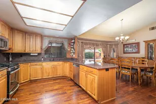 579 Gilbert St, Newbury Park, CA 91320 - Photo 9