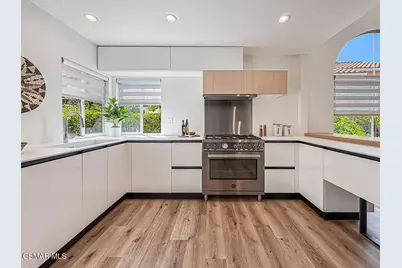 1732 Amarelle Street, Newbury Park, CA 91320 - Photo 11