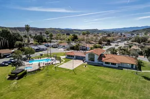 32055 Emerald Ln, Castaic, CA 91384 - Photo 37