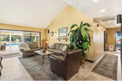 2624 Sasha Court, Simi Valley, CA 93063 - Photo 15