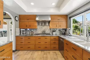 2624 Sasha Ct, Simi Valley, CA 93063 - Photo 13