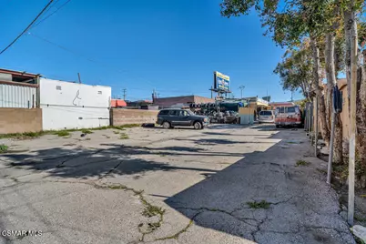 10741 San Fernando Road, Pacoima, CA 91331 - Photo 17