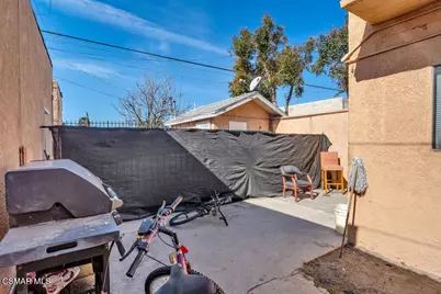10741 San Fernando Road, Pacoima, CA 91331 - Photo 15