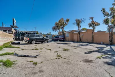 10741 San Fernando Road, Pacoima, CA 91331 - Photo 19