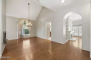 2085 Brookfield Dr, Thousand Oaks, CA 91362 - Photo 13