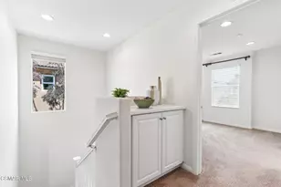 2922 Encina Ln, Simi Valley, CA 93065 - Photo 17