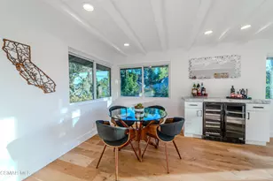5101 Calatrana Dr, Woodland Hills, CA 91364 - Photo 9