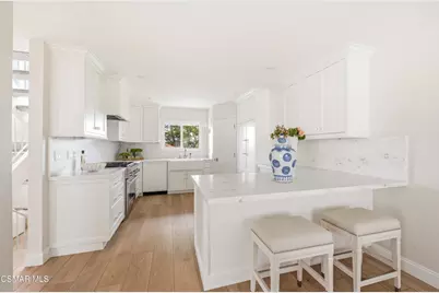1228 S Westlake Boulevard #B, Westlake Village, CA 91361 - Photo 11