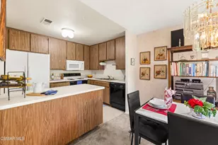 286 Oak Leaf Dr, Thousand Oaks, CA 91360 - Photo 9