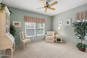 290 Chantilly Cir, Simi Valley, CA 93065 - Photo 25