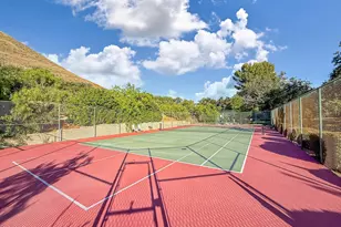 1266 Monte Sereno Dr, Thousand Oaks, CA 91360 - Photo 39