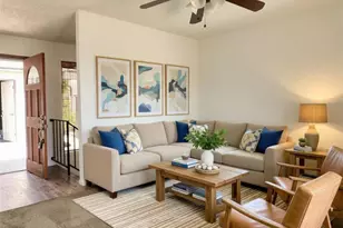 15652 Hillview Ln, Granada Hills, CA 91344 - Photo 17