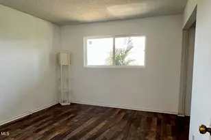 15652 Hillview Ln, Granada Hills, CA 91344 - Photo 19