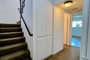15652 Hillview Ln, Granada Hills, CA 91344 - Photo 17