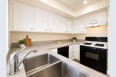 2762 Erringer Road #15, Simi Valley, CA 93065 - Photo 29