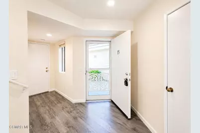2762 Erringer Road #15, Simi Valley, CA 93065 - Photo 17