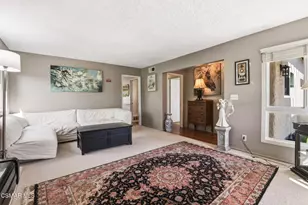 2656 Hartland Cir, Westlake Village, CA 91361 - Photo 7