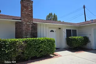 23824 Oxnard St, Woodland Hills, CA 91367 - Photo 3