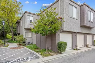 77 Via Colinas, Thousand Oaks, CA 91362 - Photo 27