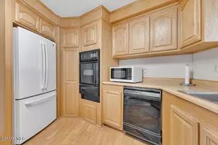2779 Thunderbird Dr, Thousand Oaks, CA 91362 - Photo 17
