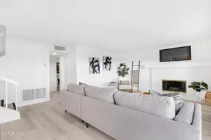 19364 Pauma Valley Dr, Porter Ranch, CA 91326 - Photo 21