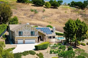 554 Lone Oak Dr, Thousand Oaks, CA 91362 - Photo 3