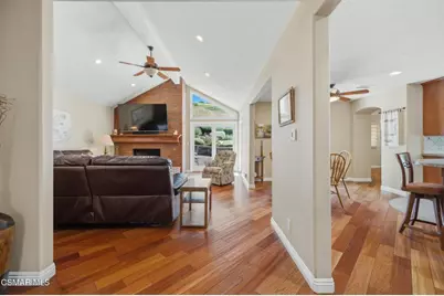 554 Lone Oak Drive, Thousand Oaks, CA 91362 - Photo 19