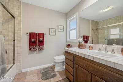 554 Lone Oak Drive, Thousand Oaks, CA 91362 - Photo 47