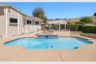 554 Lone Oak Drive, Thousand Oaks, CA 91362 - Photo 47