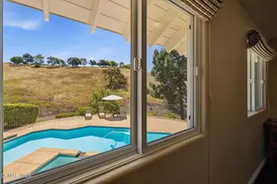 554 Lone Oak Dr, Thousand Oaks, CA 91362 - Photo 33