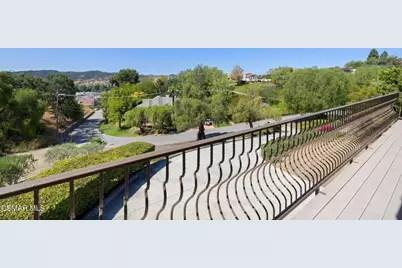 554 Lone Oak Drive, Thousand Oaks, CA 91362 - Photo 35