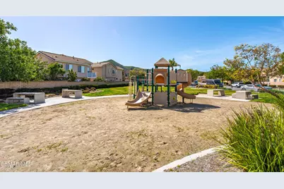 1809 Maybrook Way, Simi Valley, CA 93065 - Photo 37
