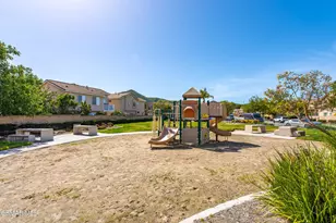 1809 Maybrook Way, Simi Valley, CA 93065 - Photo 37