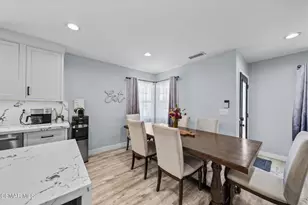 8787 Colbath Ave, Panorama City, CA 91402 - Photo 9