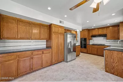 12670 Country Meadow Street, Moorpark, CA 93021 - Photo 13