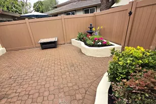 624 Thoreau Ln, Ventura, CA 93003 - Photo 7