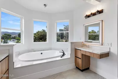 295 Toyon Court, Thousand Oaks, CA 91362 - Photo 37