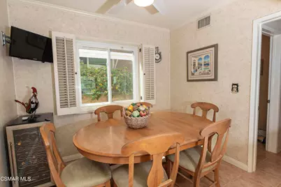 22312 Mobile Street, Woodland Hills, CA 91303 - Photo 13
