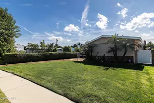 22312 Mobile St, Woodland Hills, CA 91303 - Photo 25
