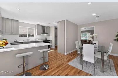 3722 Degnan Boulevard, Los Angeles, CA 90018 - Photo 9