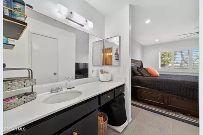 9946 Sepulveda Boulevard #4, Los Angeles, CA 91345 - Photo 15