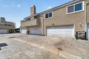 9946 Sepulveda Blvd, Los Angeles, CA 91345 - Photo 21