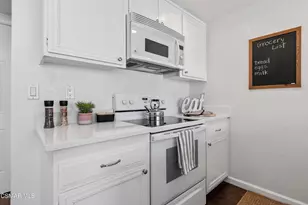 586 Durango Ct, Camarillo, CA 93010 - Photo 15