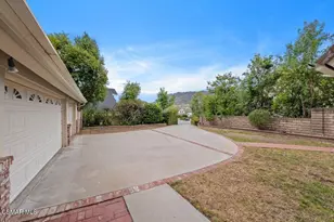 5523 Ember Ct, Agoura Hills, CA 91301 - Photo 3