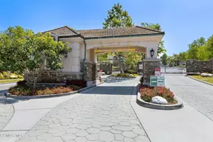 3098 Espana Ln, Thousand Oaks, CA 91362 - Photo 3